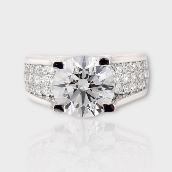 4 Carat Lab Grown Diamond Ring - Picture 2 of 5